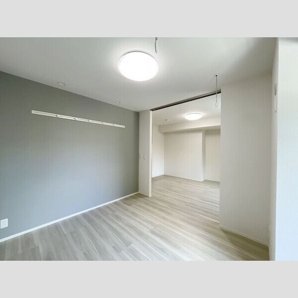 その他 (洋室①5.3帖)