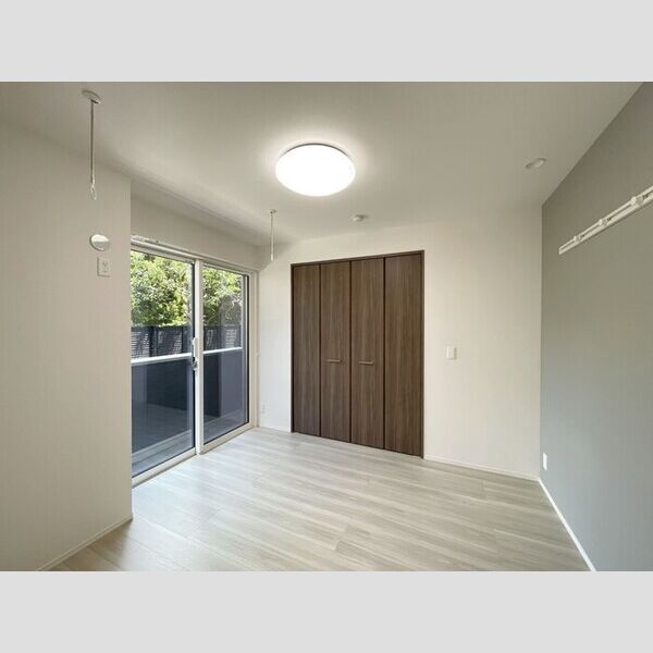 その他 (洋室②5.3帖)