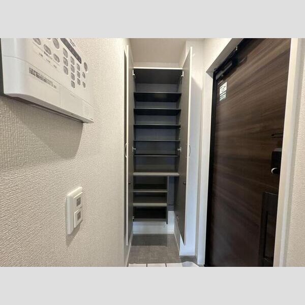 玄関 (シューズボックス)