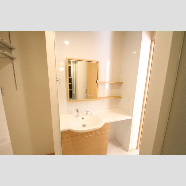 洗面所 (ちょっとお洒落な洗髪洗面化粧台♪)