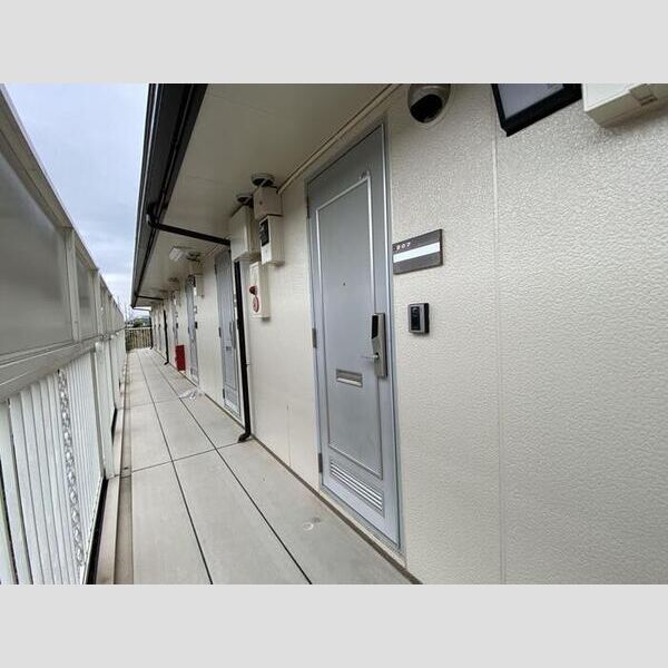 エントランス (共用廊下)