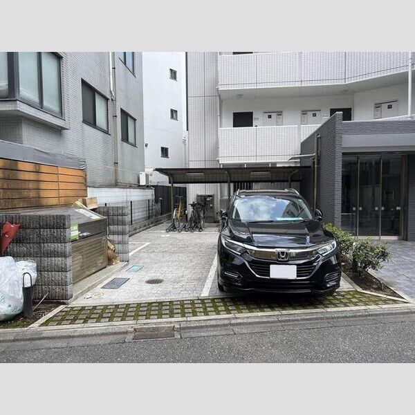 駐車場 (駐車場)