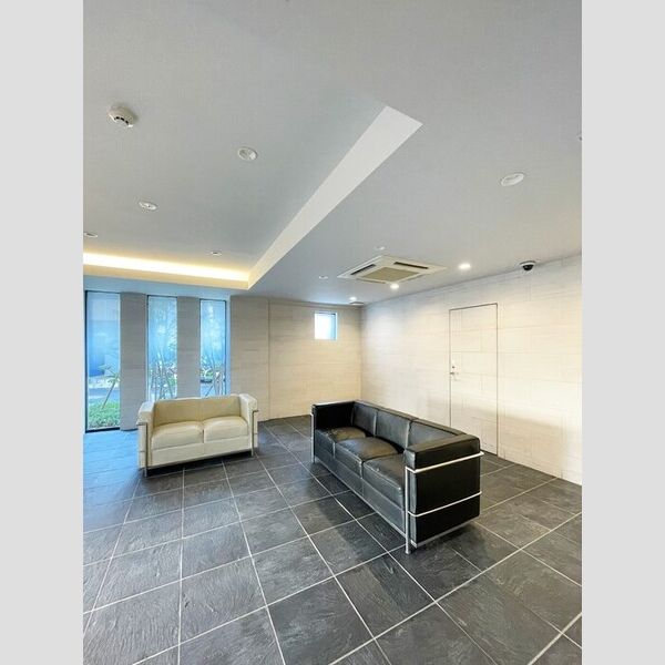 エントランス (ロビー)