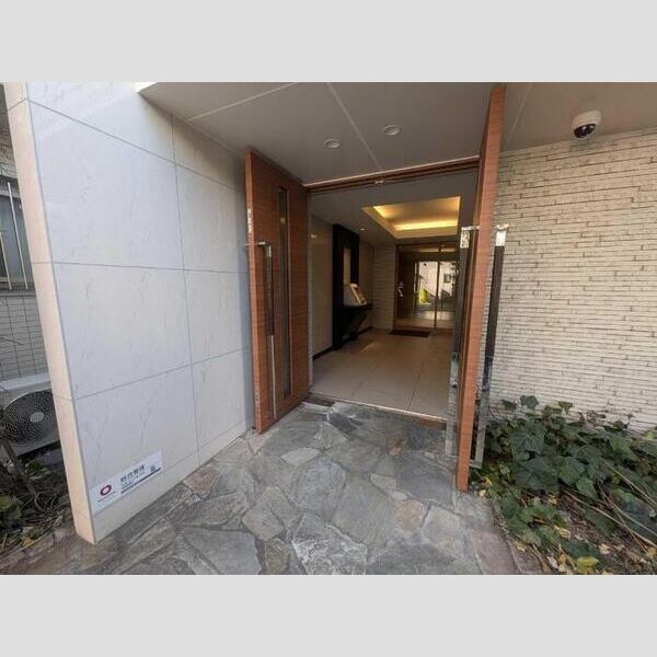 エントランス (エントランス)