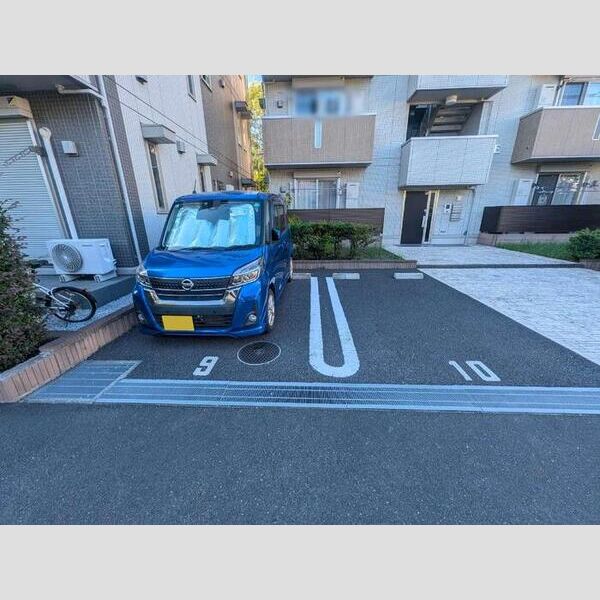 駐車場 (駐車場)