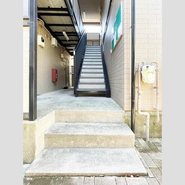 エントランス (エントランス)