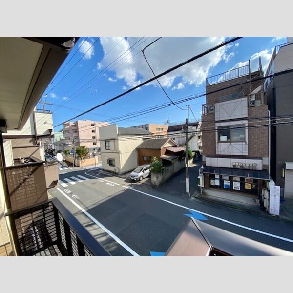 現地周辺 (202号室　部屋からの眺望)