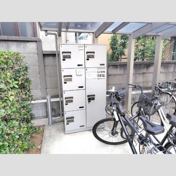 現地周辺 (宅配BOX)