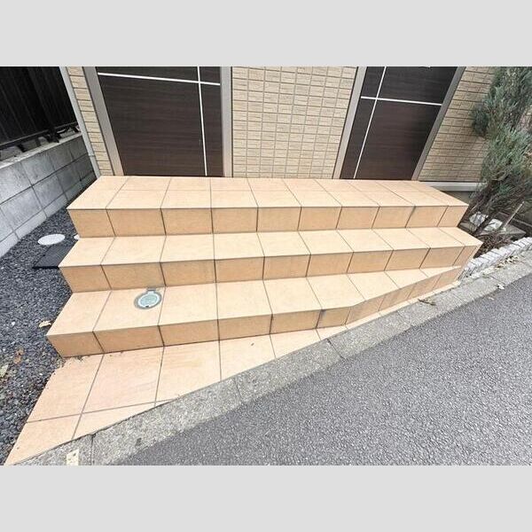 エントランス (エントランス)