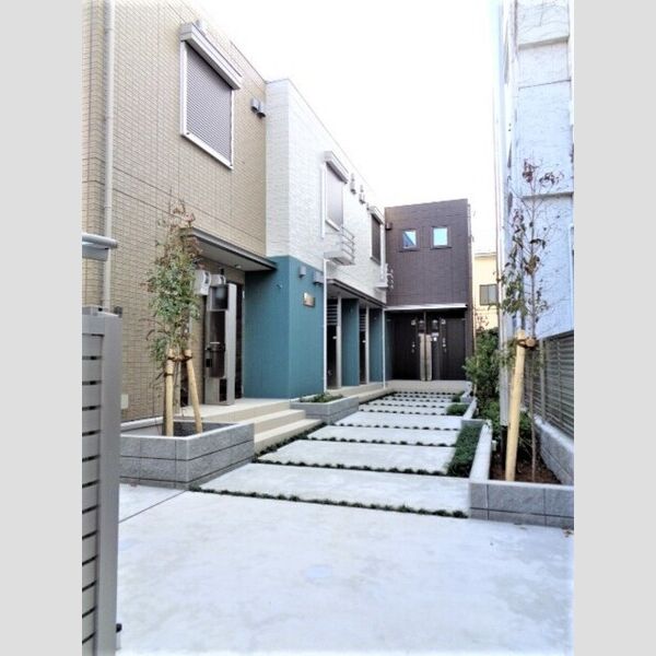 エントランス (エントランス)