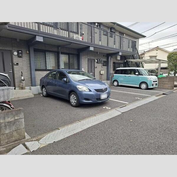 駐車場 (駐車場)