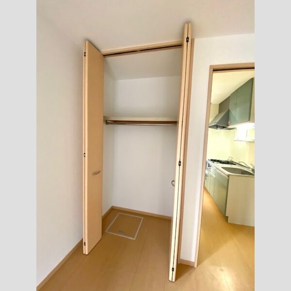 収納 (106号室　クローゼット)