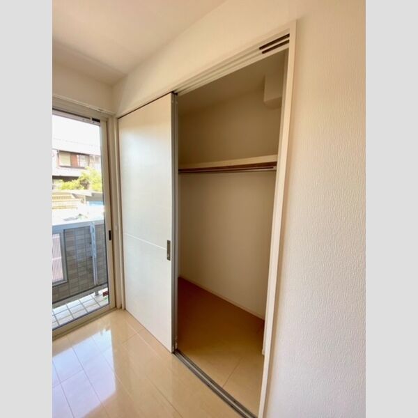 収納 (102号室　クローゼット)