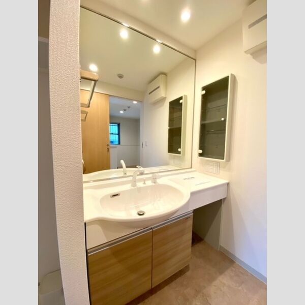 洗面所 (101号室　洗面台)