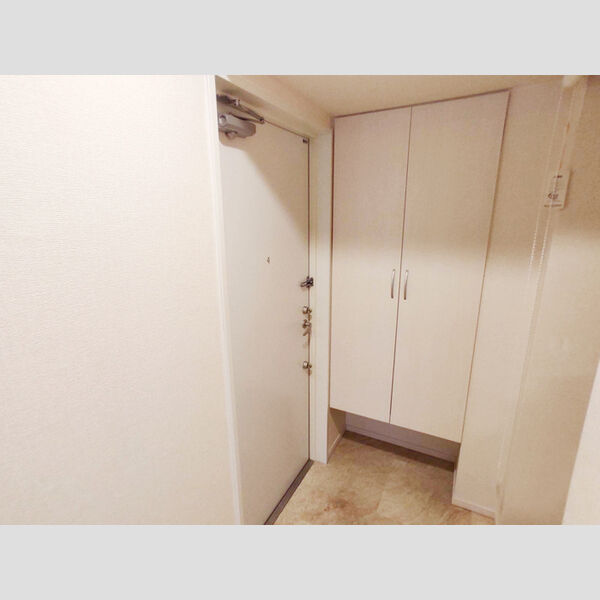 玄関 (403号室 玄関)