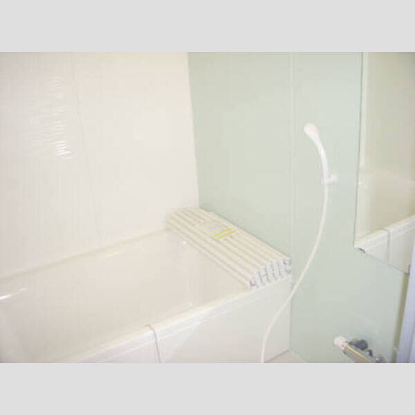 バス (101号室　浴室)