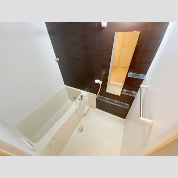 バス (101号室　浴室)