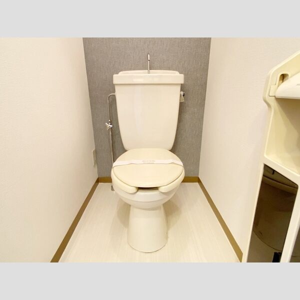 トイレ (101号室　トイレ)