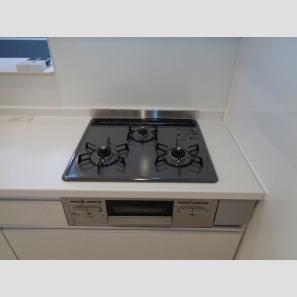 キッチン (105号室　3口コンロ)