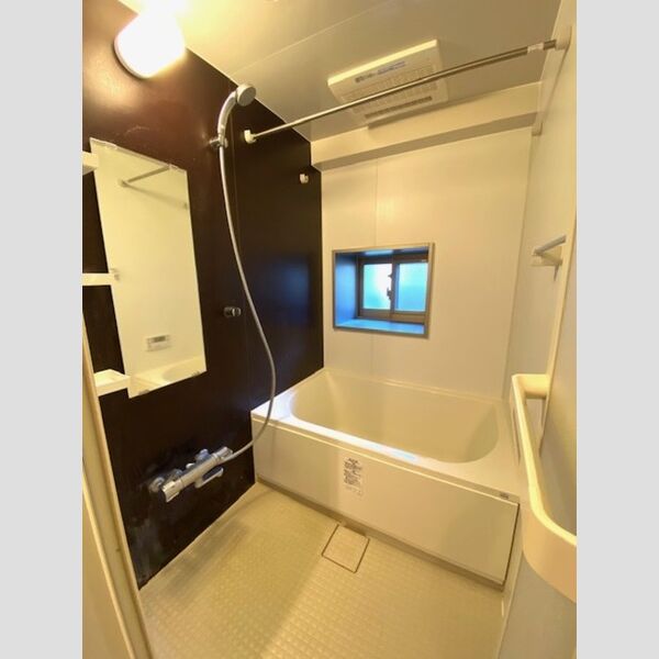 バス (浴室乾燥機付きの浴室)