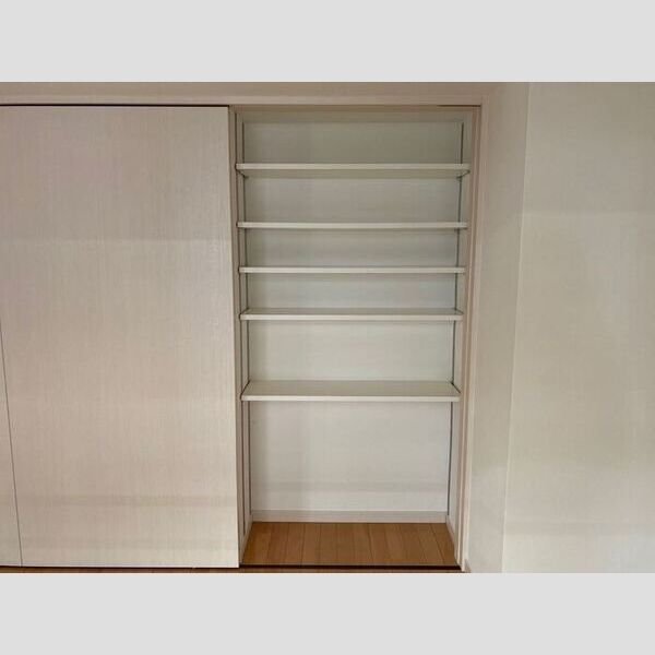 収納 (201号室　洋室収納)