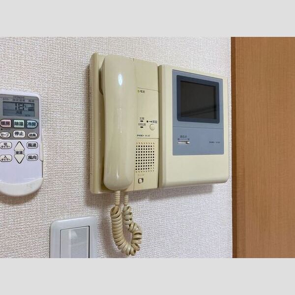 その他設備 (壱番館　103号室　TVインターホン)