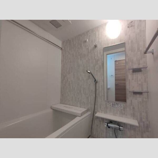 バス (301号室　浴室)