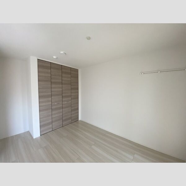 その他 (305号室　洋室)