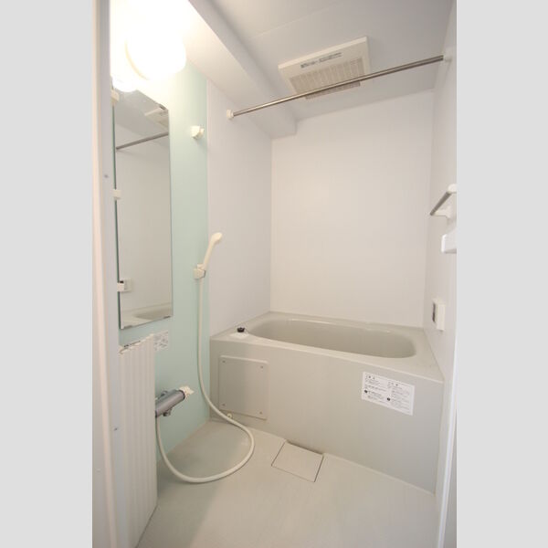 バス (702号室　浴室)