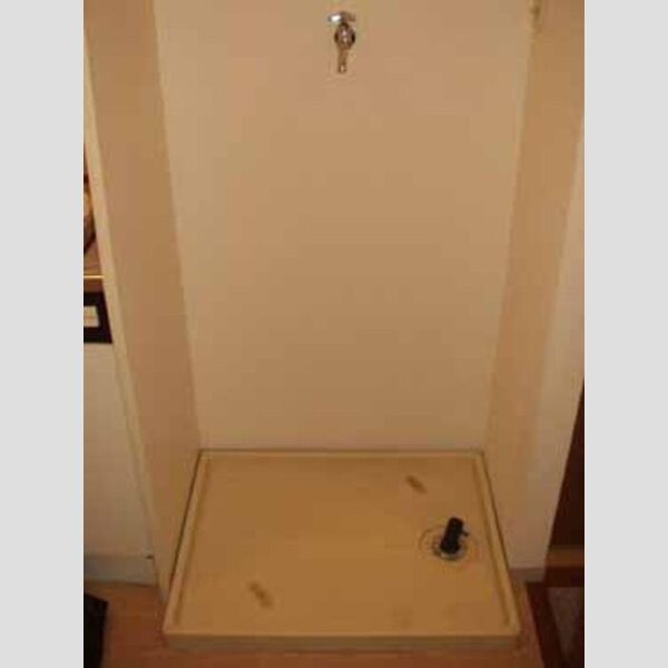 その他 (室内洗濯機置場)