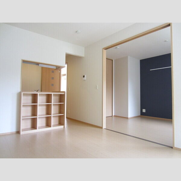 その他 (102号室 LDK)