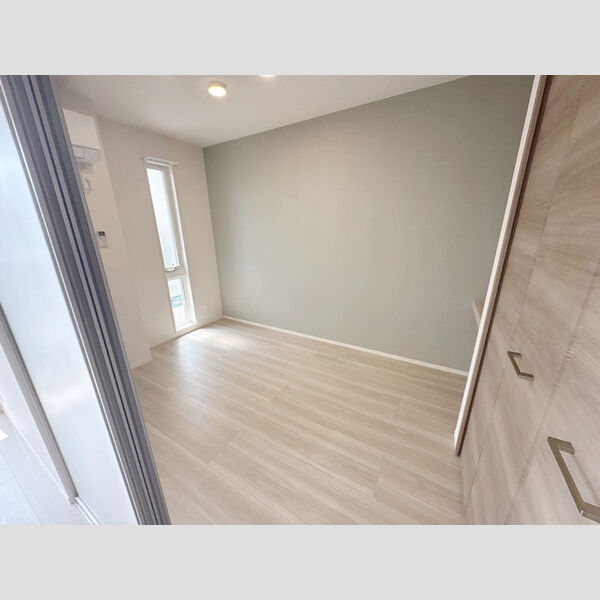 居室・リビング (203号室　洋室4・7帖)