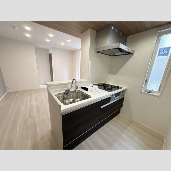 キッチン (302号室　LDK、キッチン)