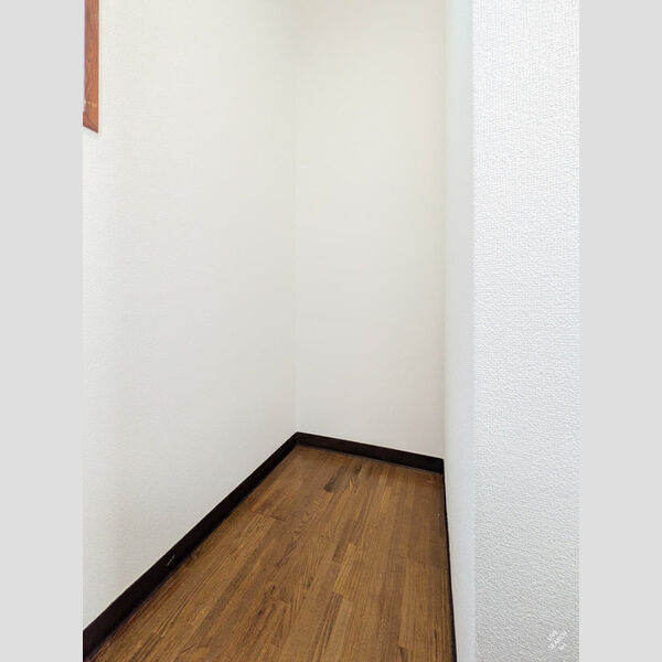 キッチン (202号室 冷蔵庫置き場)