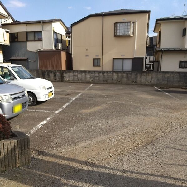 駐車場 (駐車場)