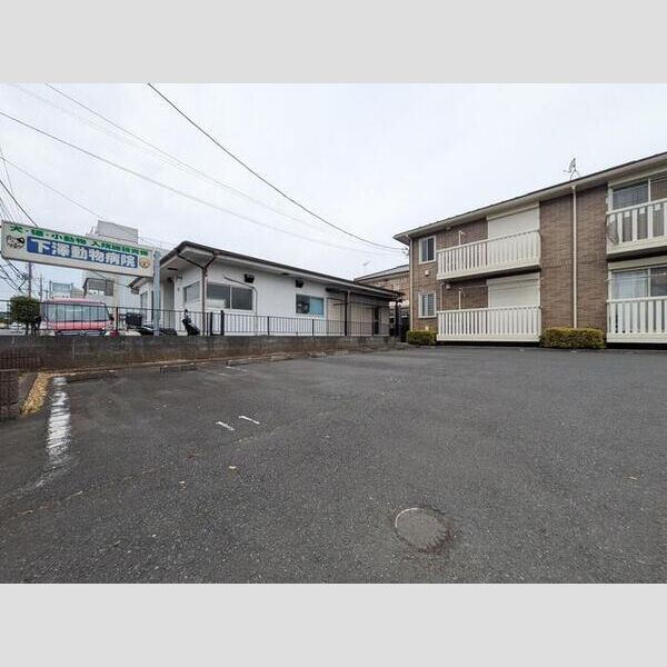 駐車場 (駐車場)