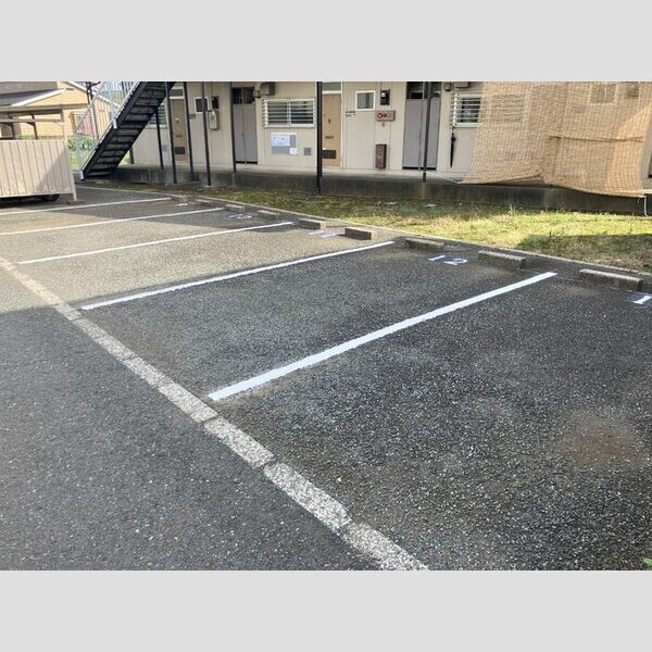駐車場 (駐車場)