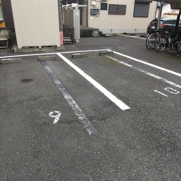 駐車場 (駐車場)