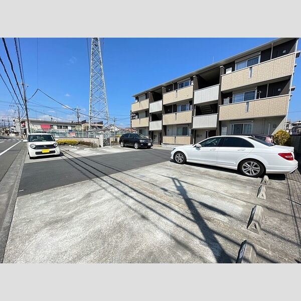 駐車場 (駐車場)