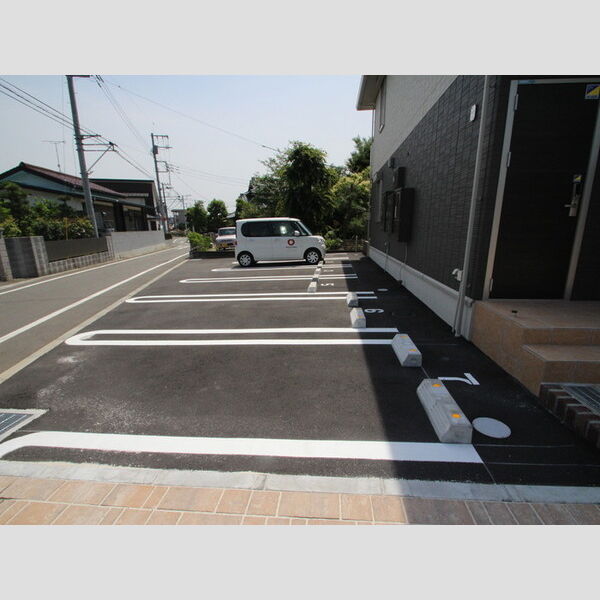 駐車場 (駐車場)