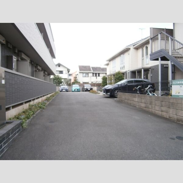駐車場 (駐車場)