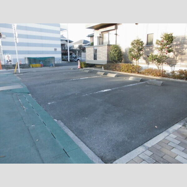 駐車場 (駐車場「1・2・3・5」)