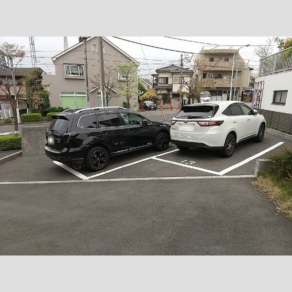 駐車場 (駐車場)