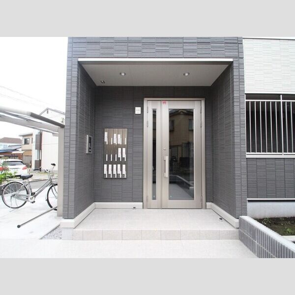 エントランス (エントランス)