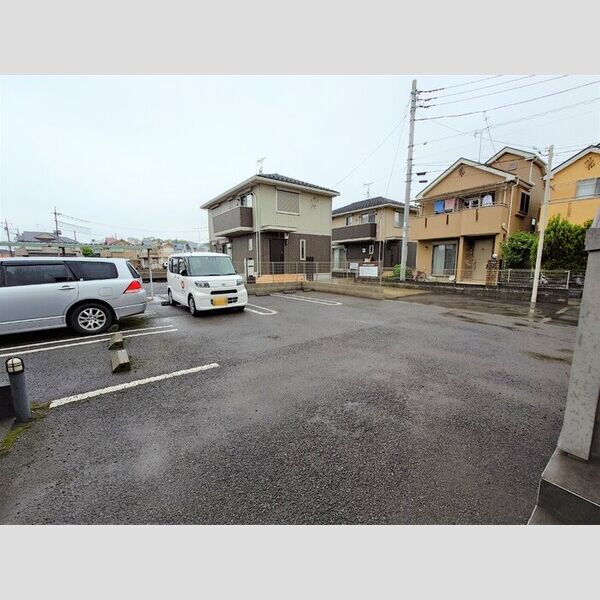 駐車場 (駐車場)