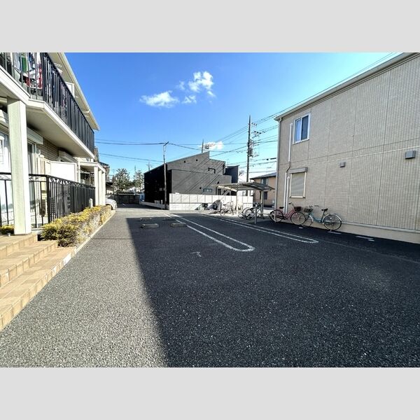 駐車場 (駐車場)