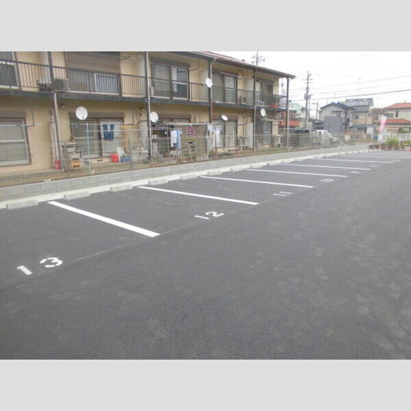駐車場 (駐車場(前向き駐車))