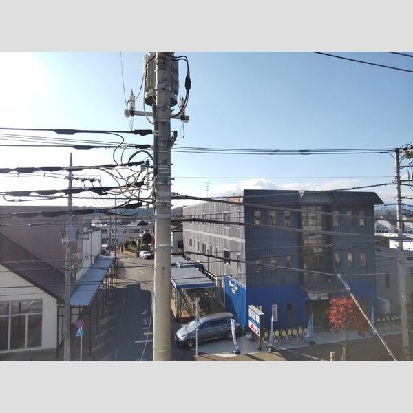 現地周辺 (バルコニーからの眺望です)