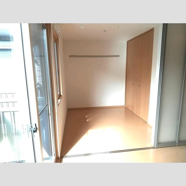 キッチン (洋室4帖)