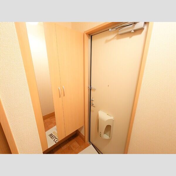 玄関 (玄関)